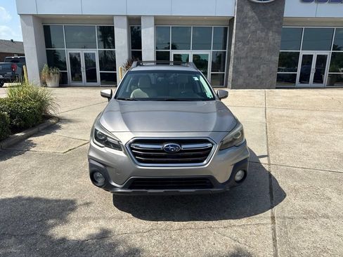 Used 2019 Subaru Outback 2.5i Limited AWD/4WD image 2