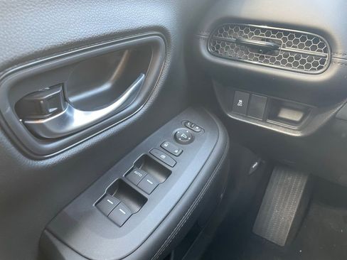 New 2026 Honda HR-V LX image 15