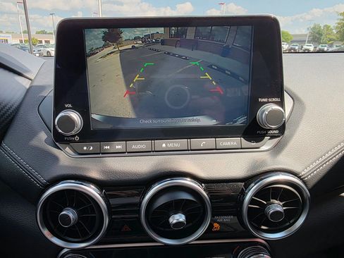 Used 2021 Nissan Sentra SV image 12