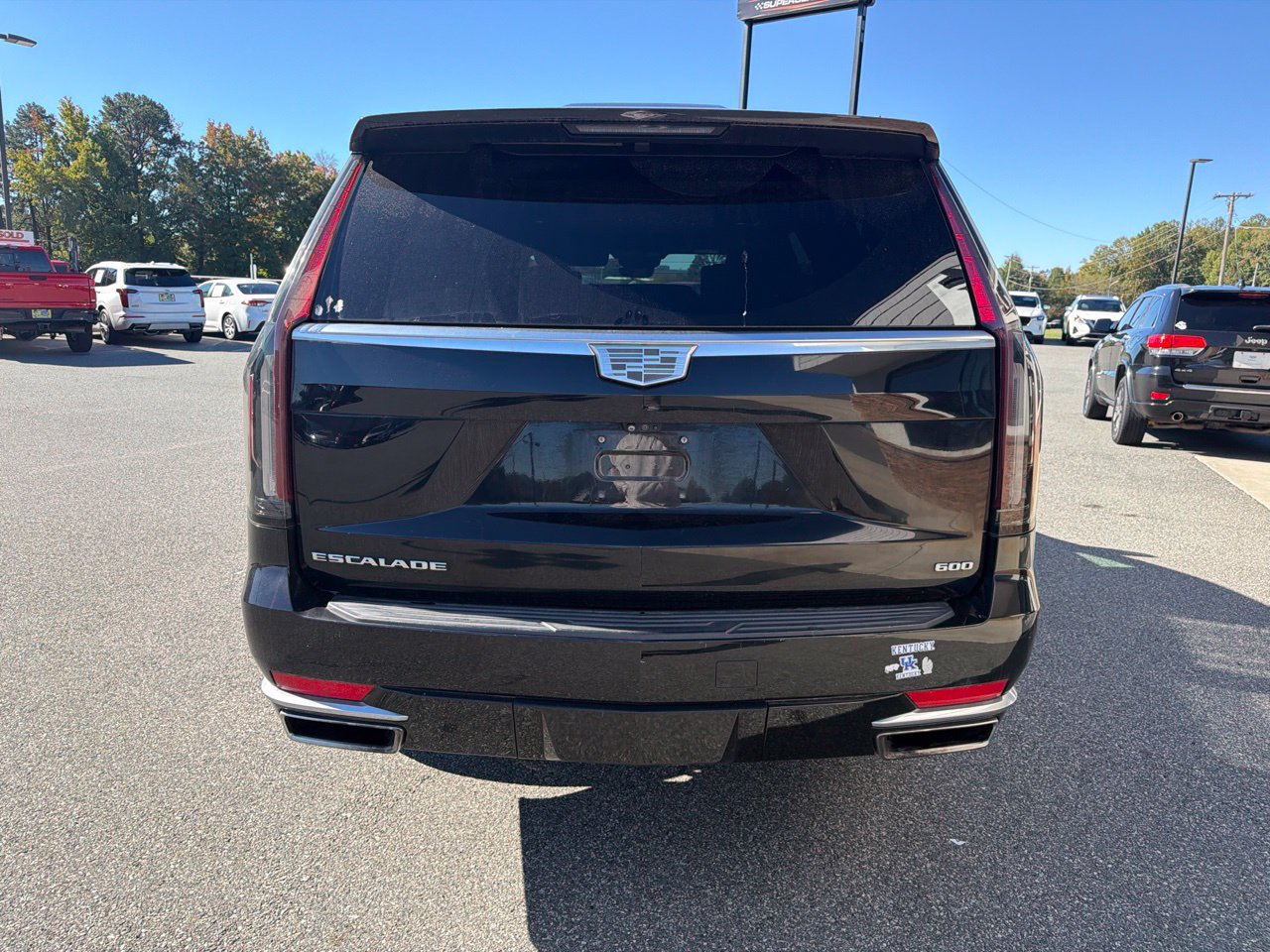 Used 2021 Cadillac Escalade ESV Premium Luxury w/ LPO, Radiant Package AWD/4WD image 7