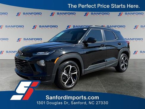 Used 2022 Chevrolet TrailBlazer RS w/ Convenience Package FWD image 1