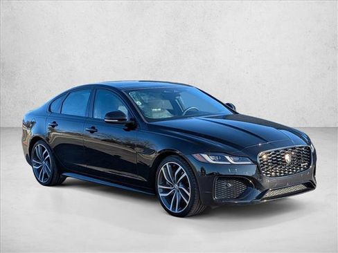 Used 2024 Jaguar XF R-Dynamic SE image 3