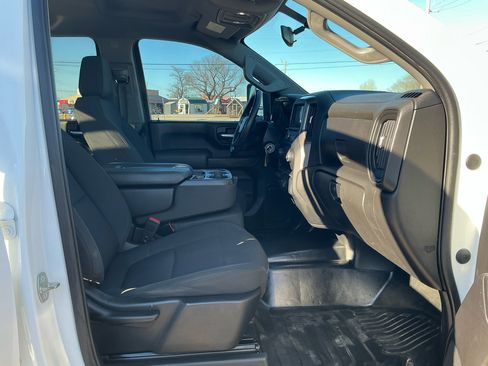 Used 2023 Chevrolet Silverado 2500 W/T w/ WT Convenience Package image 17