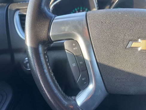 Used 2016 Chevrolet Traverse LT image 25