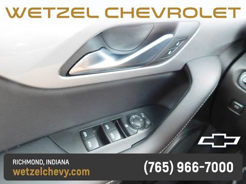 Used 2025 Chevrolet Blazer LT AWD/4WD image 26