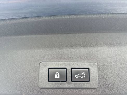 Used 2024 Subaru Ascent Limited w/ Technology Package AWD/4WD image 38