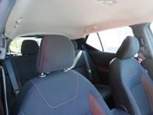 Used 2020 Nissan Kicks SR image 21