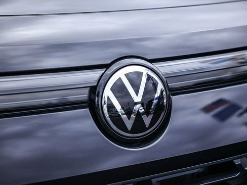 New 2026 Volkswagen Tiguan SE image 15