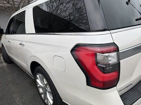Used 2019 Ford Expedition Max Platinum image 29