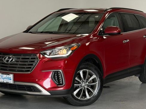 Used 2018 Hyundai Santa Fe SE AWD/4WD image 1