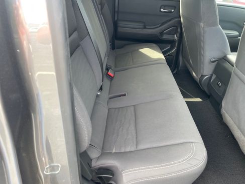 Used 2024 Nissan Frontier SV RWD image 16