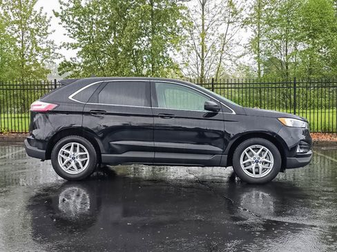 Used 2022 Ford Edge SEL w/ Convenience Package AWD/4WD image 3