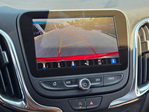 Used 2024 Chevrolet Equinox LT FWD image 27
