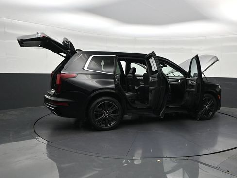 Used 2023 Cadillac XT6 Luxury FWD image 36