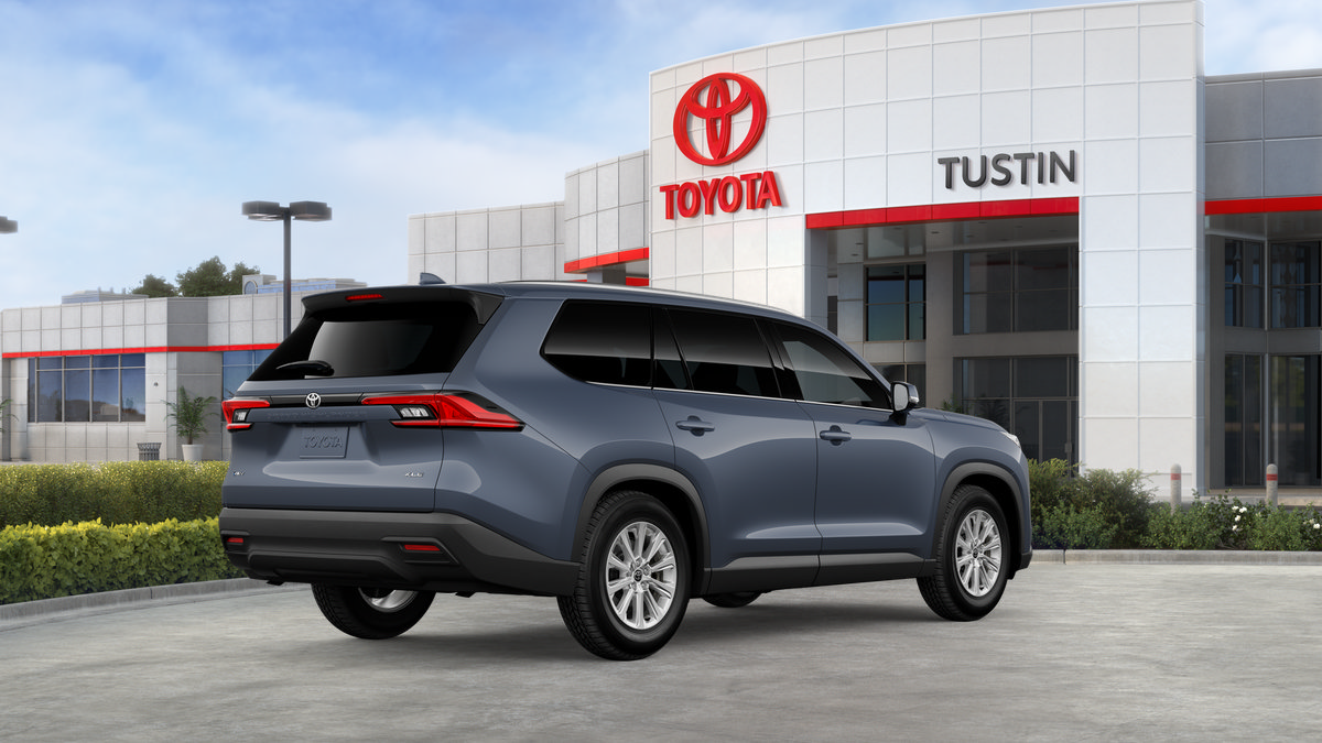 New 2026 Toyota Grand Highlander XLE FWD image 12