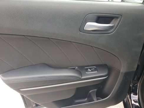 Used 2023 Dodge Charger SXT image 28