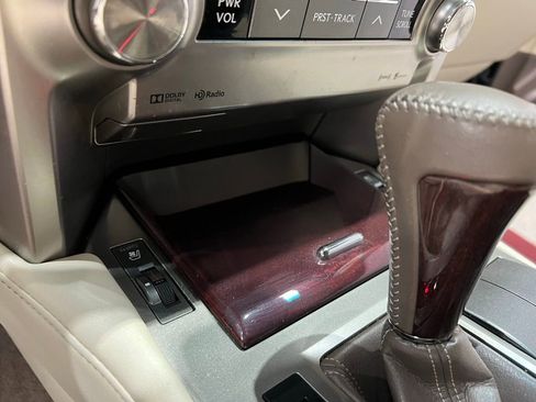 Used 2018 Lexus GX 460 Premium w/ Premium Package image 46