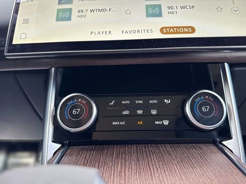 Used 2023 Land Rover Range Rover SE image 17