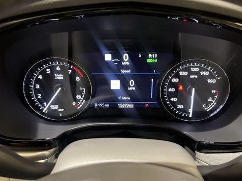 Certified 2024 Cadillac XT5 Premium Luxury w/ Technology Package FWD image 11