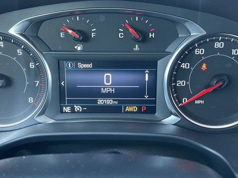 Used 2023 GMC Acadia SLE w/ Driver Convenience Package image 12