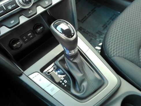 Used 2020 Hyundai Elantra Value Edition w/ Cargo Package (C1) image 42