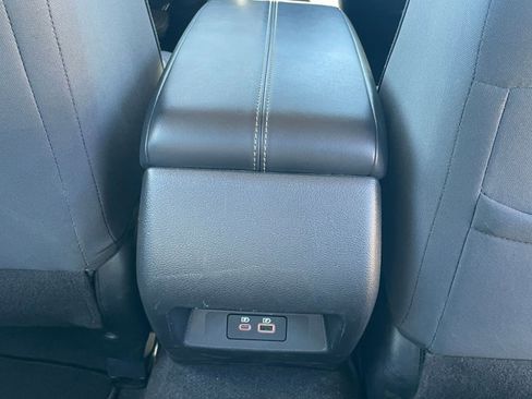 Used 2025 Nissan Altima 2.5 SV image 23