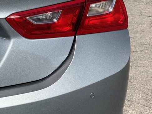 Used 2025 Chevrolet Malibu LT image 9