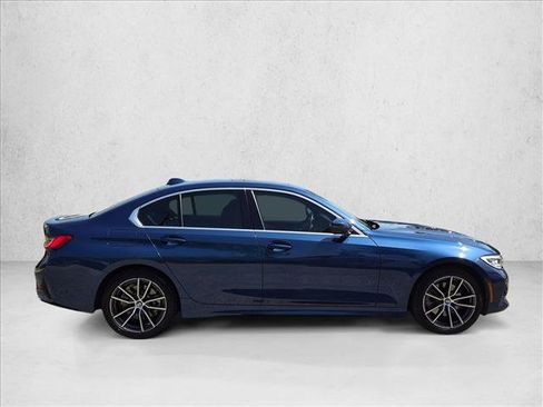 Used 2021 BMW 330i Sedan w/ Executive Package RWD image 4