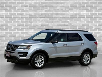 Used 2017 Ford Explorer FWD