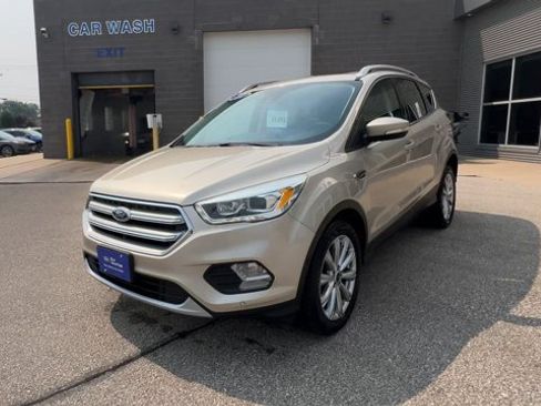 Certified 2017 Ford Escape Titanium w/ Equipment Group 301A AWD/4WD image 4
