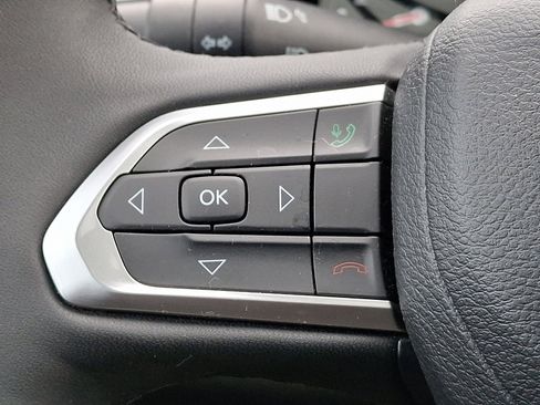 Used 2023 Jeep Compass Latitude w/ Sun and Sound Group image 24