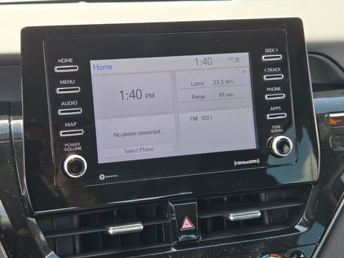 Used 2022 Toyota Camry SE w/ Cold Weather Package image 20