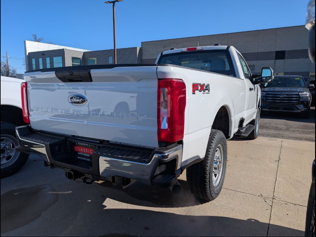 New 2026 Ford F350 XL w/ FX4 Off-Road Package AWD/4WD image 3