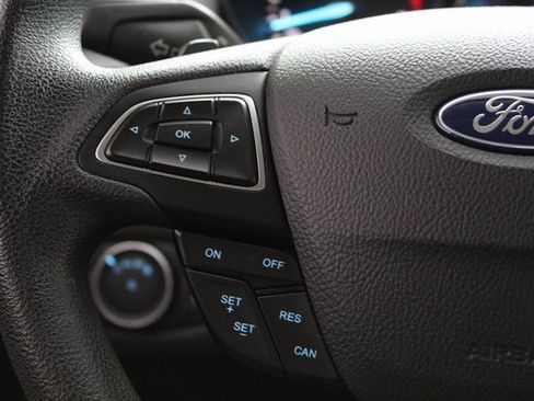 Used 2017 Ford Escape SE image 17