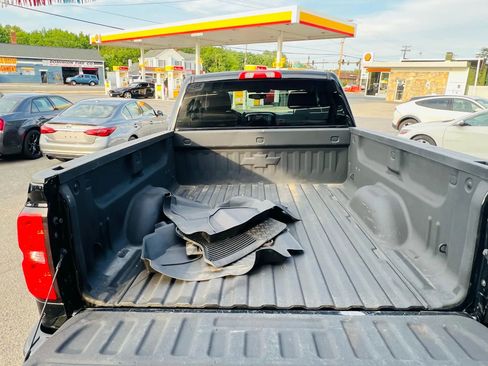 Used 2019 Chevrolet Silverado 1500 LT Z71 w/ All Star Edition image 9