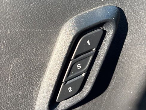 Used 2022 Dodge Challenger R/T w/ Plus Package image 17