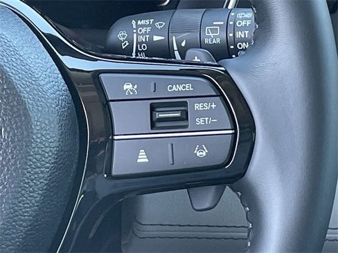 New 2025 Honda Pilot Touring image 15