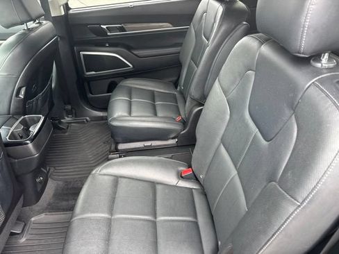 Used 2022 Kia Telluride EX w/ EX Premium Package AWD/4WD image 11