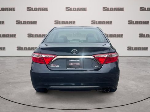 Used 2017 Toyota Camry SE FWD image 4