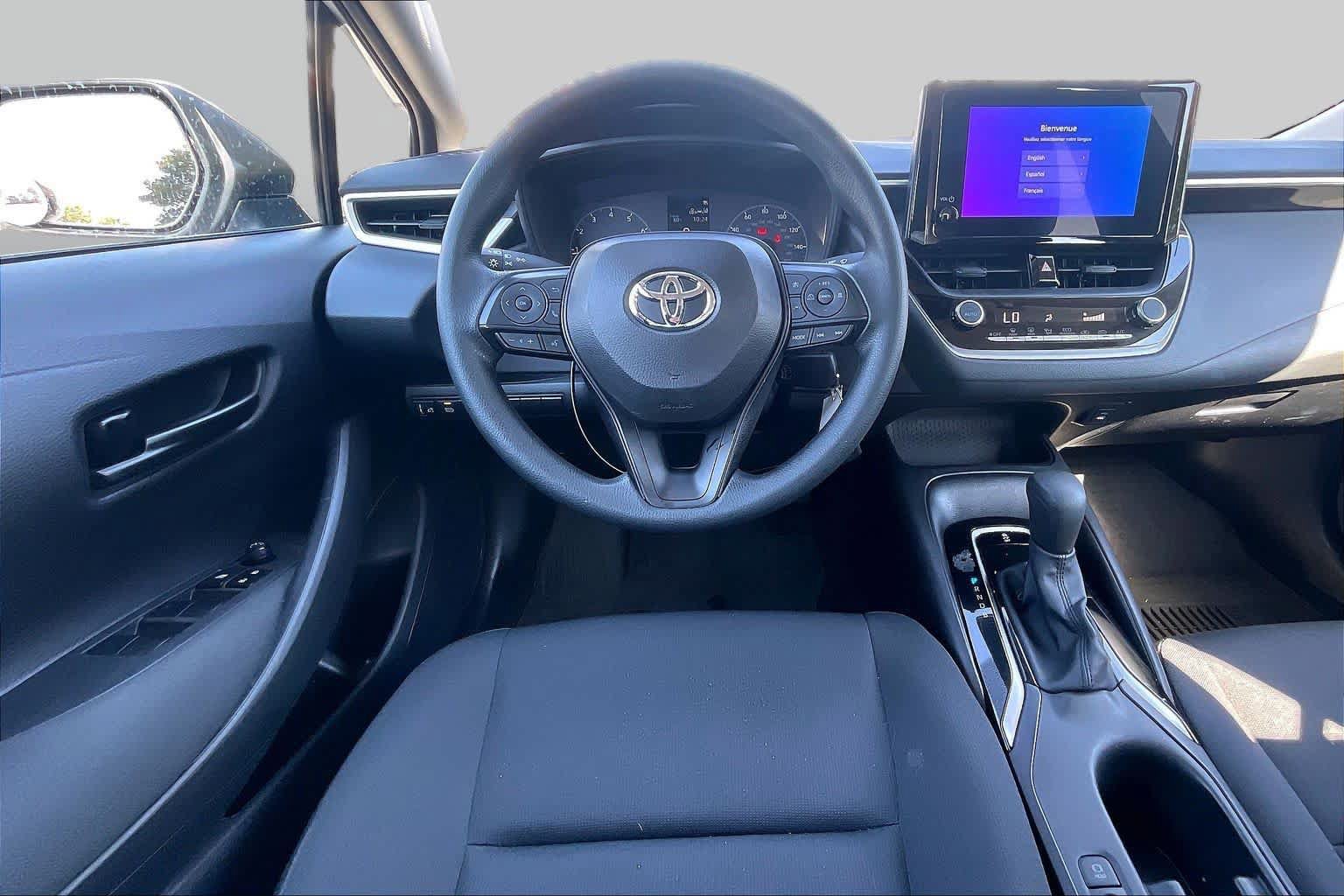 Used 2024 Toyota Corolla LE FWD image 5