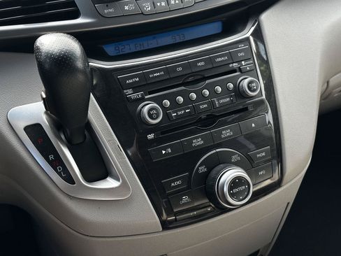 Used 2012 Honda Odyssey Touring Elite image 16