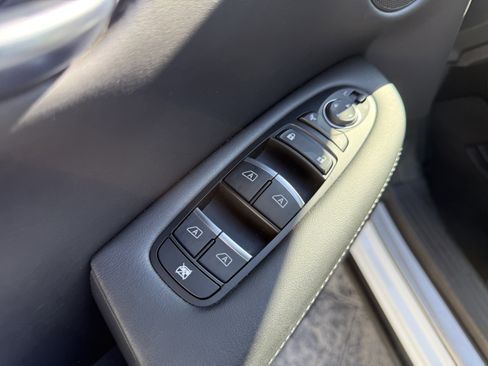 Certified 2023 INFINITI QX50 Luxe image 11