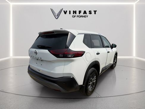 Used 2023 Nissan Rogue S FWD image 3