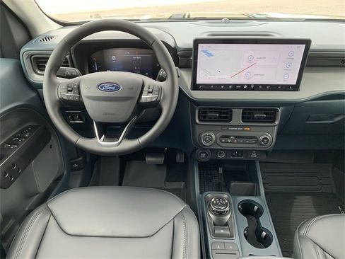 New 2025 Ford Maverick Lariat w/ Black Appearance Package image 16