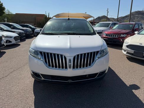 Used 2012 Lincoln MKX AWD image 2