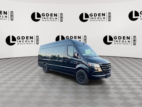 Used 2019 Mercedes-Benz Sprinter 170 image 2
