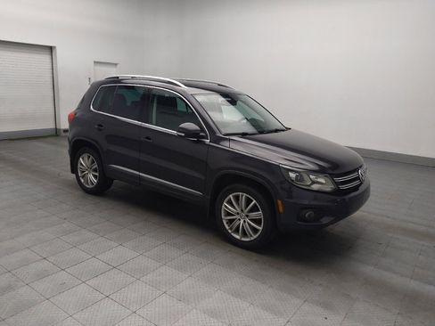 Used 2016 Volkswagen Tiguan SE image 11