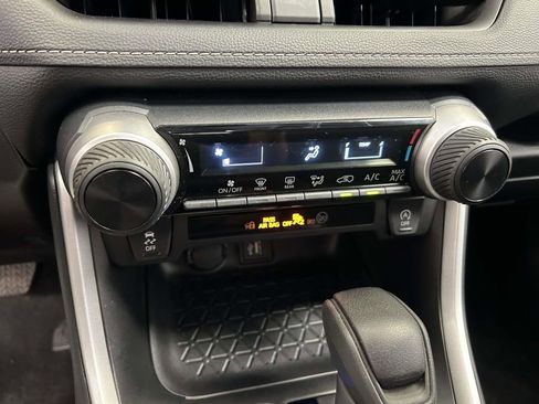 Certified 2024 Toyota RAV4 LE FWD image 24