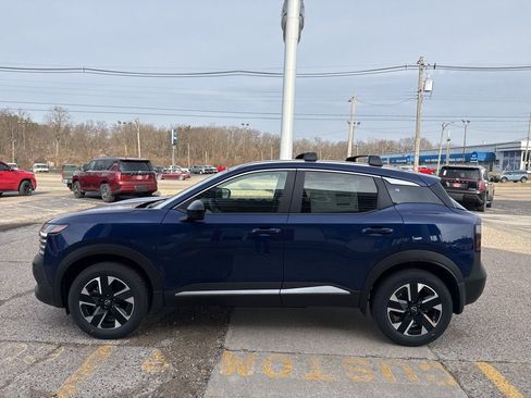 New 2026 Nissan Kicks SV image 7