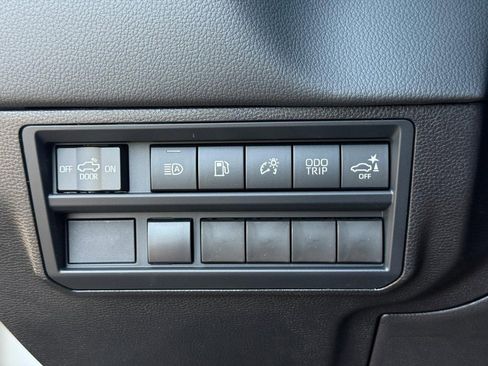 New 2026 Toyota Tundra Limited AWD/4WD image 17